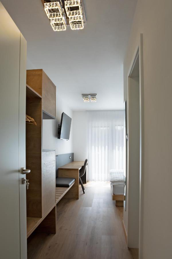 Rooms Gril Postojna Exterior foto